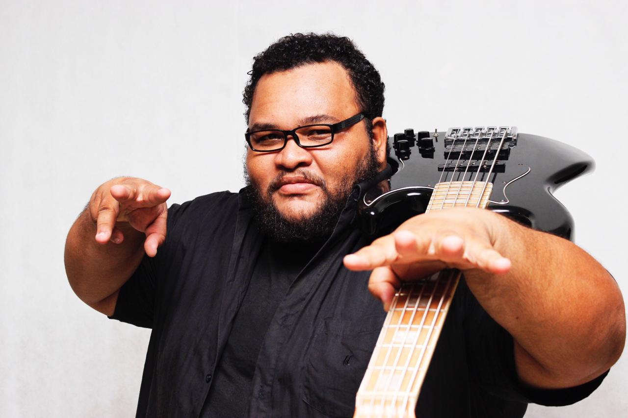 Baixista Amazonense "Miquéias Pinheiro" compõe a programação do quinto Festival de Blues e Jazz