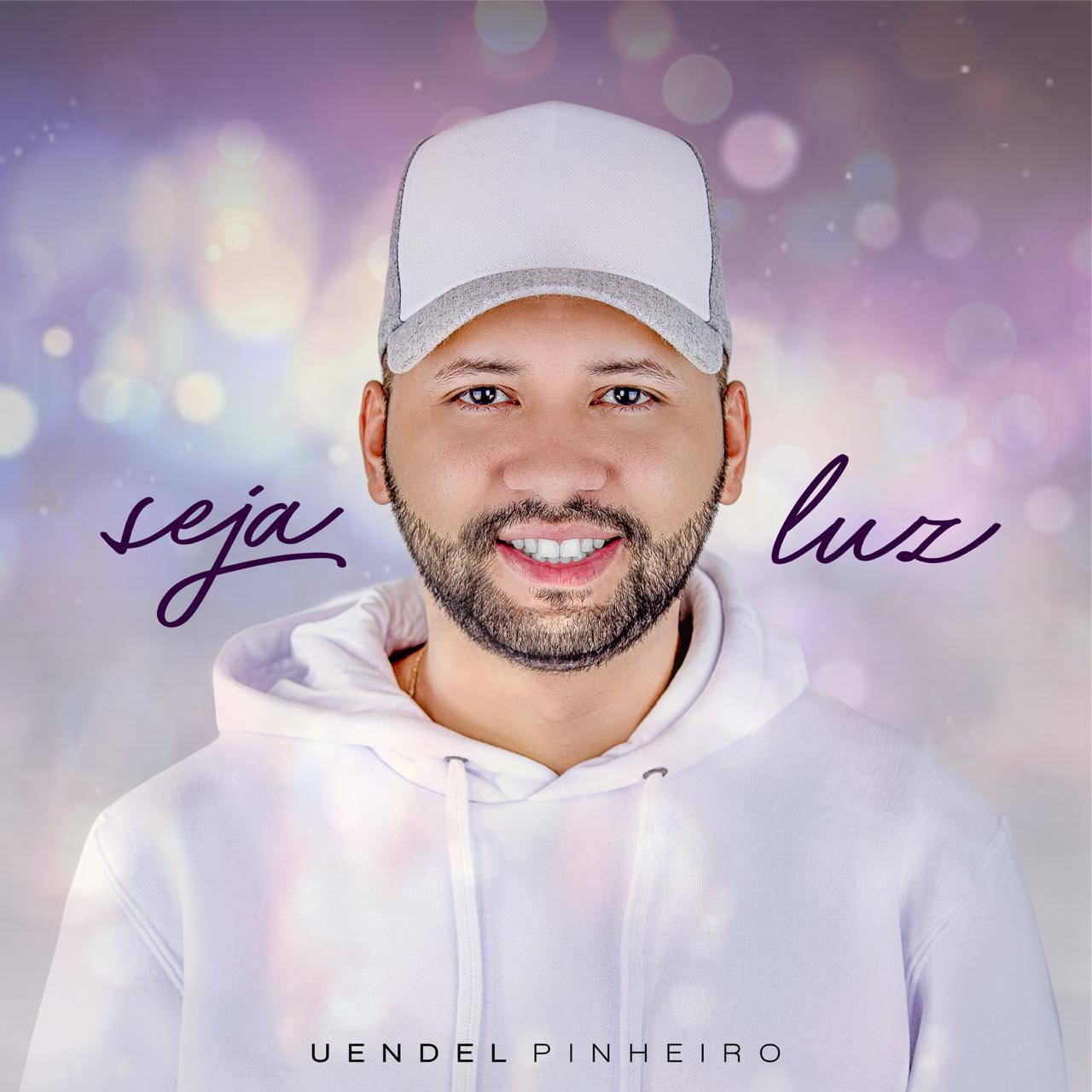 Uendel Pinheiro lança seu novo EP “Seja Luz” com sessão de autógrafo e roda de samba no Teatro Manauara