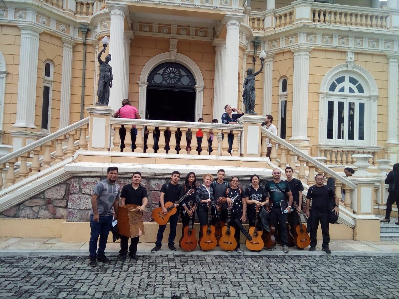 'Primeiro Concerto de Luta da Pessoa com Deficiência' no Teatro da Instalação