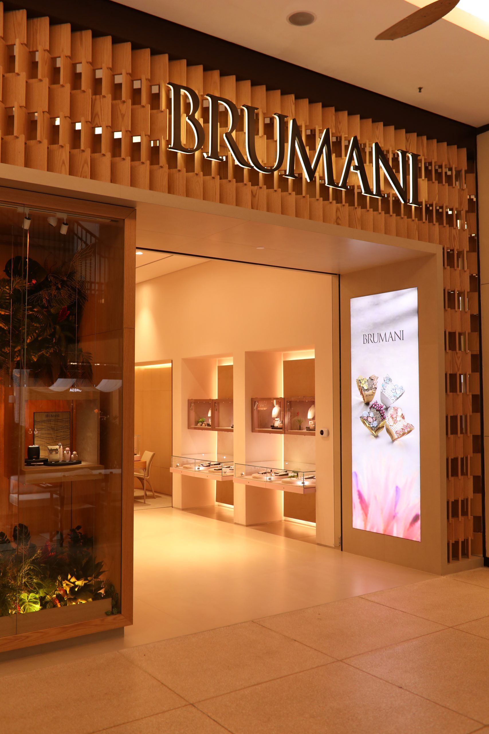 Alta Joalheira abre sua primeira loja do mundo no Brasil