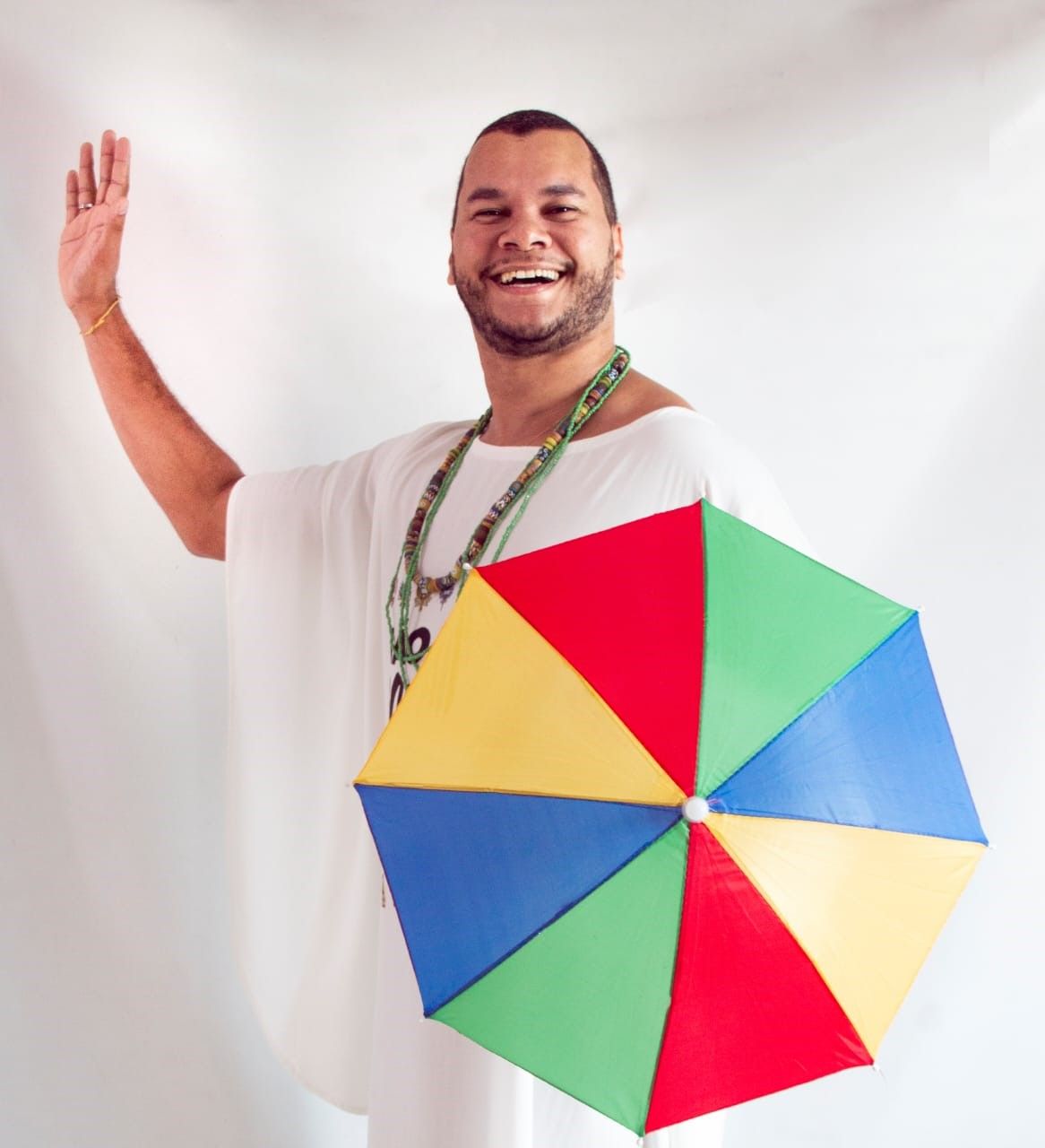 Antônio Bahia lança música inspirada no Carnaval