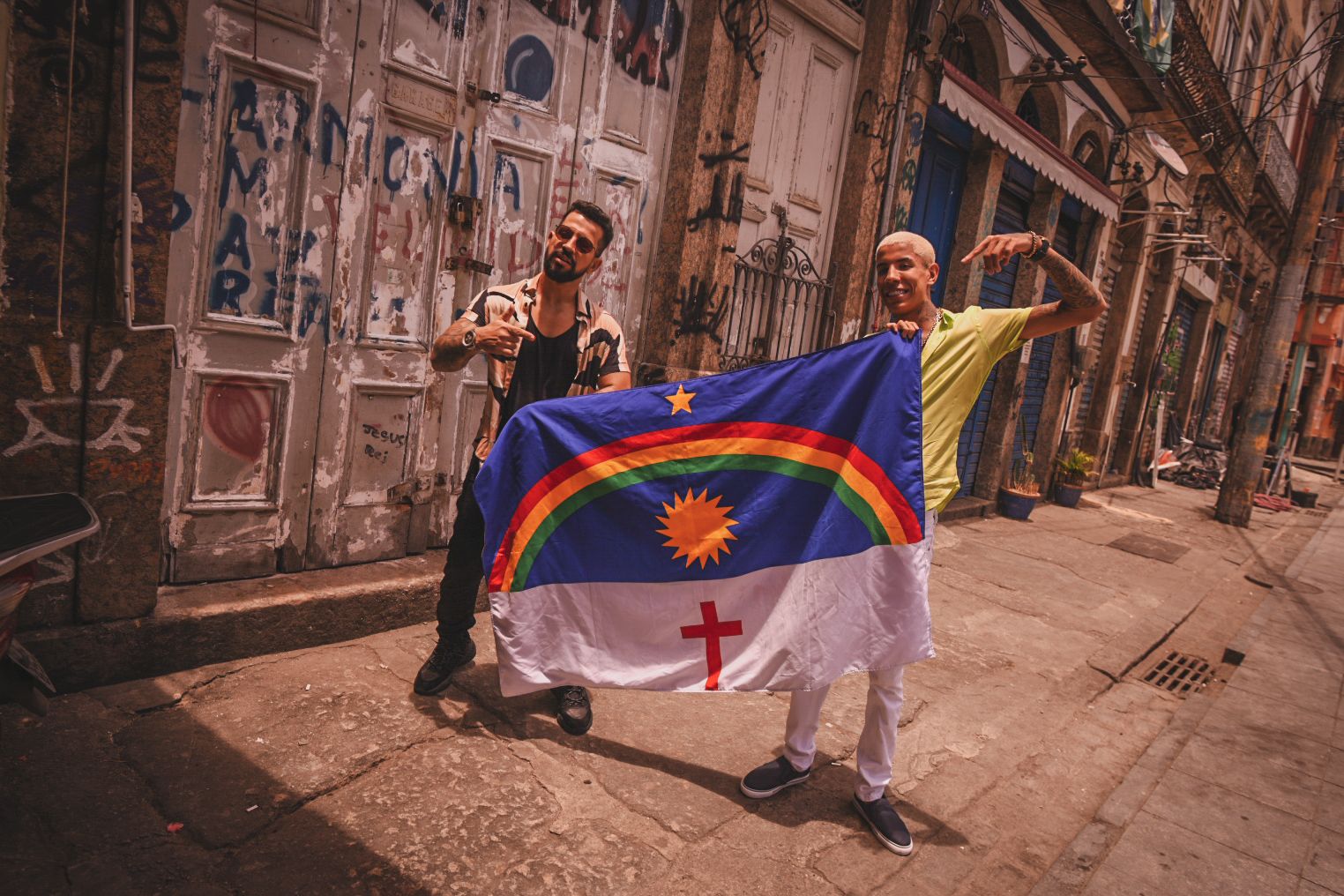 Disponível o clipe de Dennis com MC Don Juan