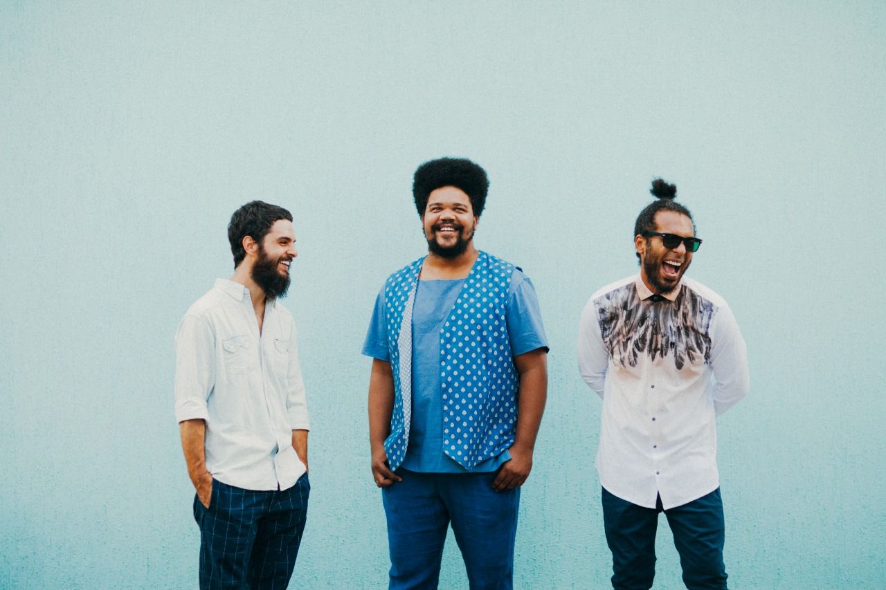 Amaro Freitas Trio faz show de turnê do álbum ‘Rasif’ no Teatro Amazonas