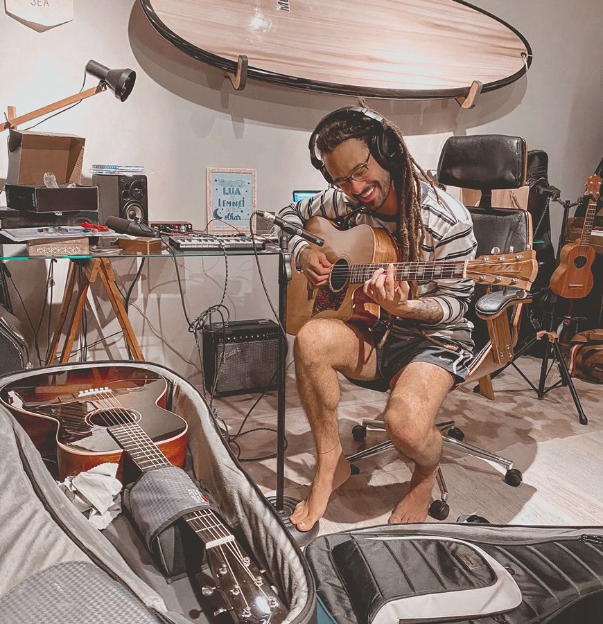 Gabriel Elias lança música inédita e produz álbum em quarentena