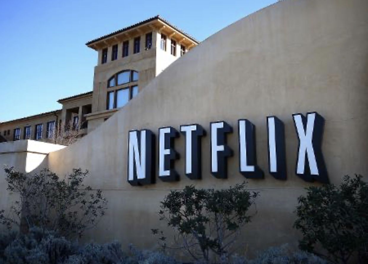 Netflix doa R$ 5 milhões para ajudar trabalhadores do audiovisual no Brasil
