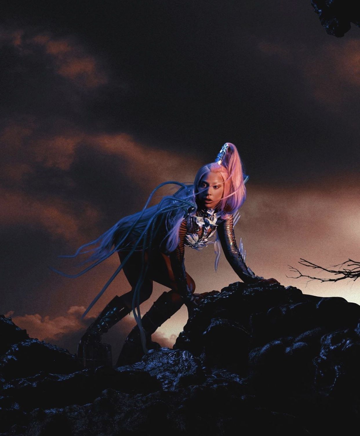 Lady Gaga anuncia nova data de lançamento do álbum “Chromatica”