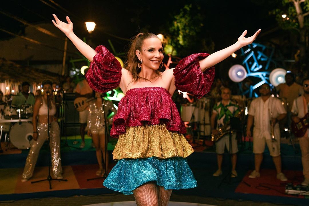 No dia das mães, Ivete Sangalo fará live especial com participação de Jão, saiba mais