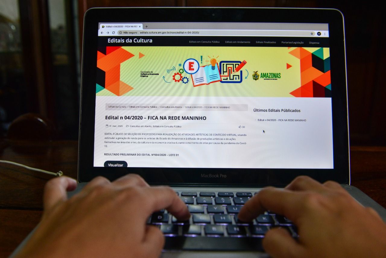 Mostras e festivais com inscrições abertas para diversas linguagens artísticas