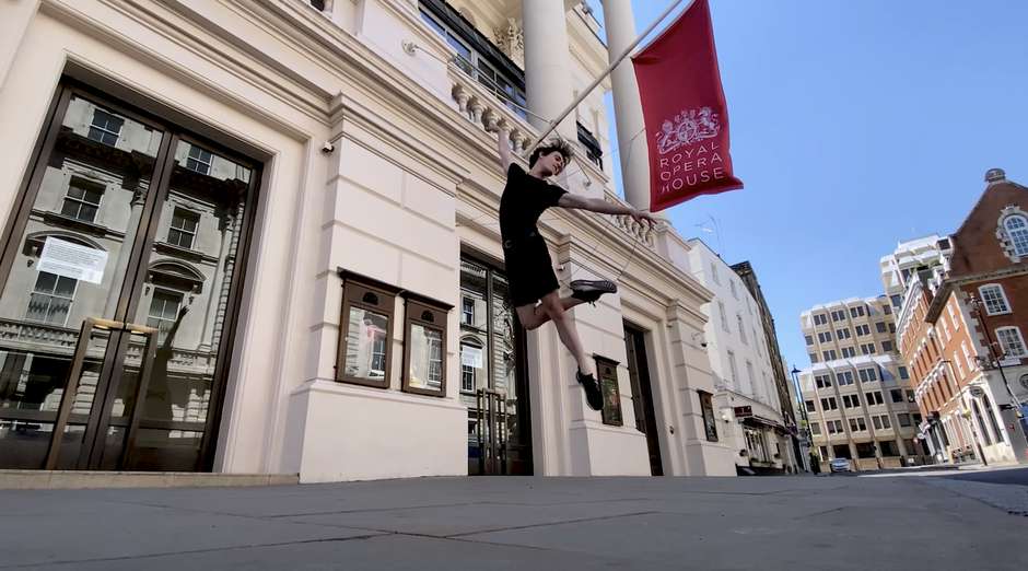 Balé Real britânico dança nas ruas de Londres ao som dos Rolling Stones; entenda