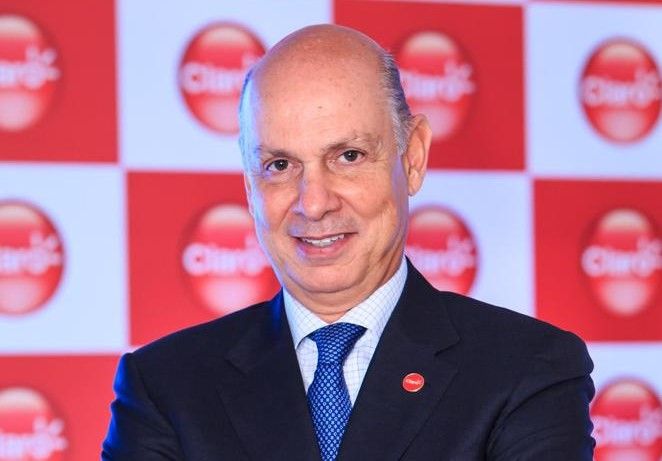 Claro doará R$ 100 milhões para ajudar estudantes do Enem 2020