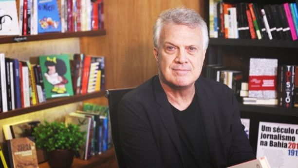 Pela primeira vez Pedro Bial assume papel de professor