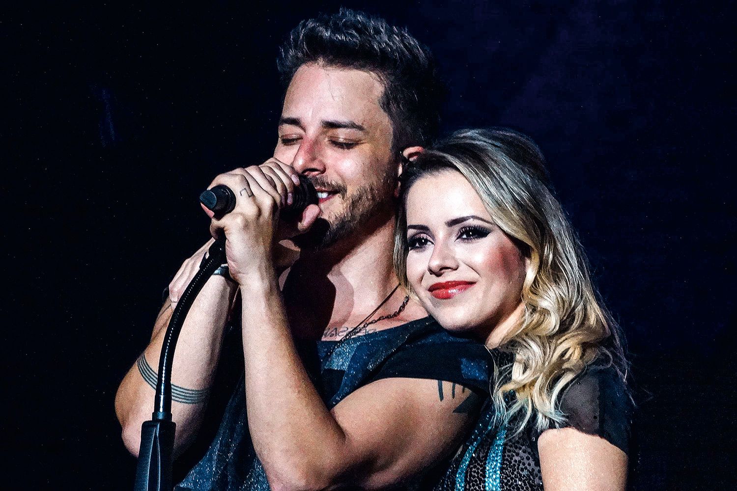 Lançamento de Sexta: Turnê 'Nossa História' de Sandy e Junior vira DVD e álbum ao vivo; ouça