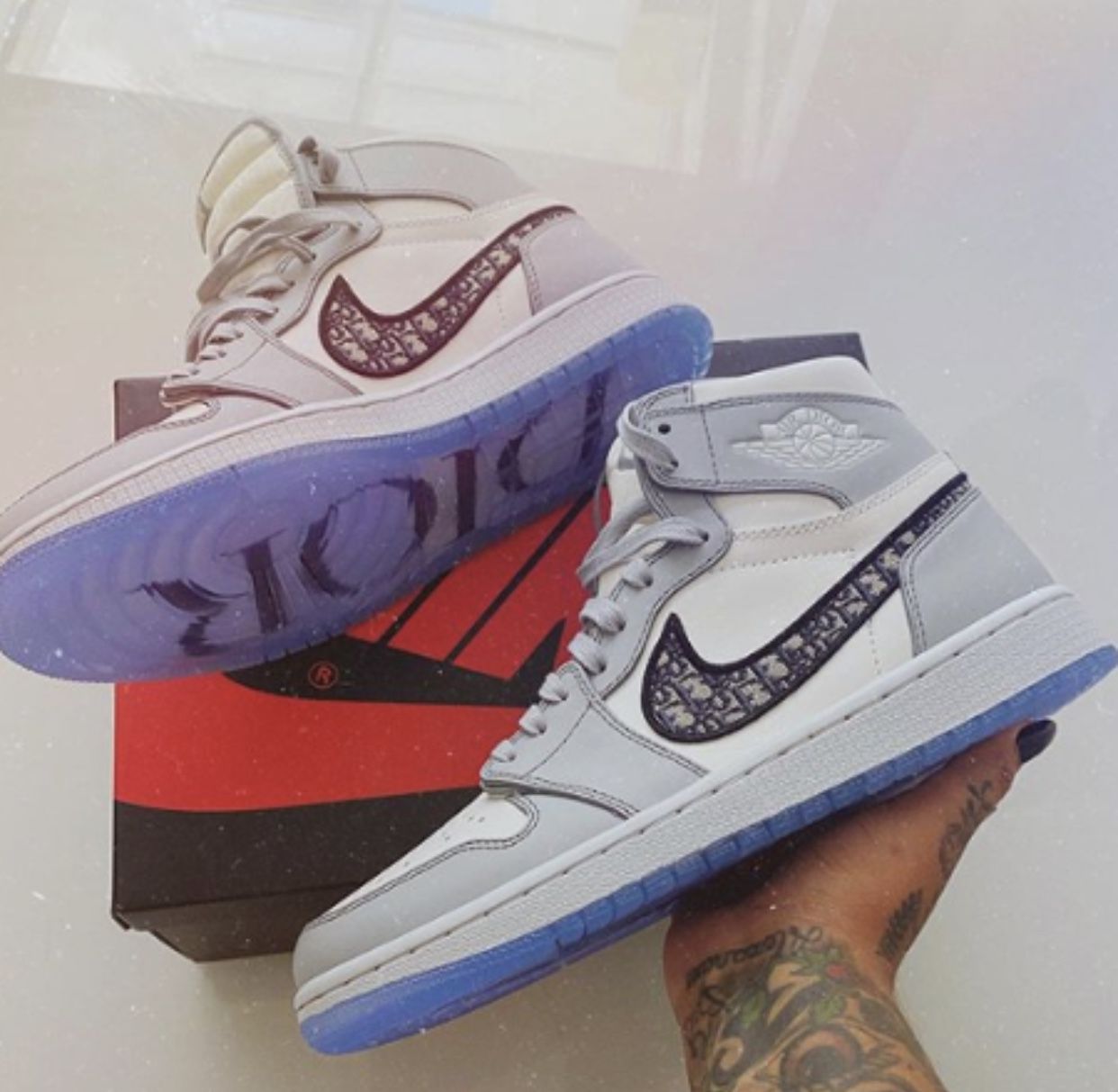 Ludmilla ostenta tênis de R$11 mil disputado por 5 milhões de pessoas