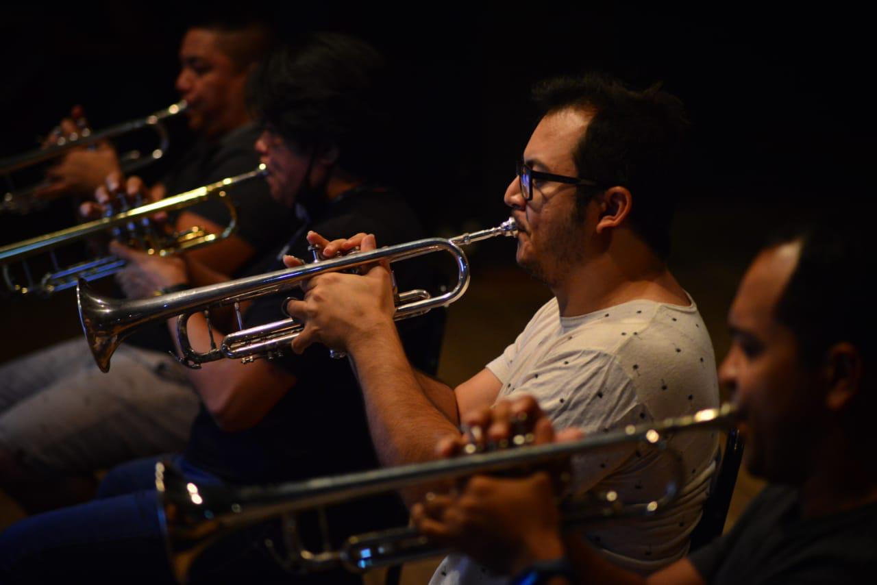 Amazonas Band realiza último espetáculo do projeto ‘A Arte Agradece a Vida’