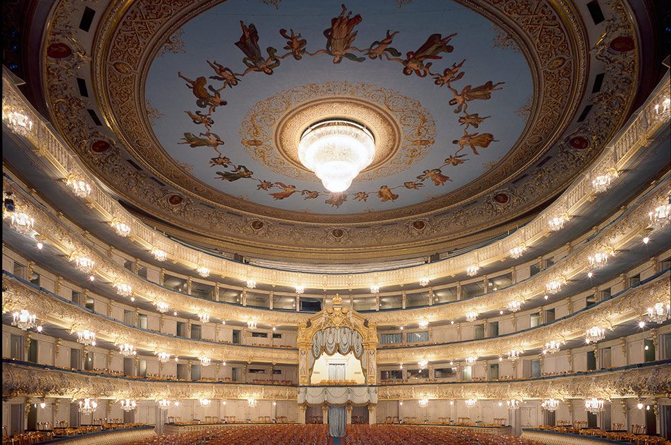 Cerca de trinta bailarinos do Teatro Mariinsky com COVID-19