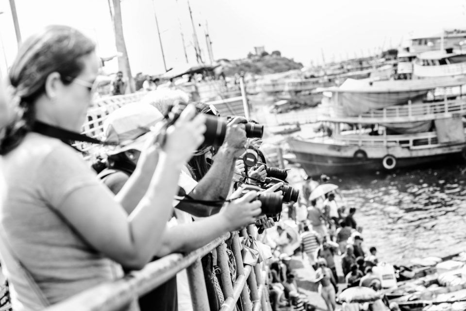 Largo de São Sebastião recebe excursão fotográfica e exposição no domingo