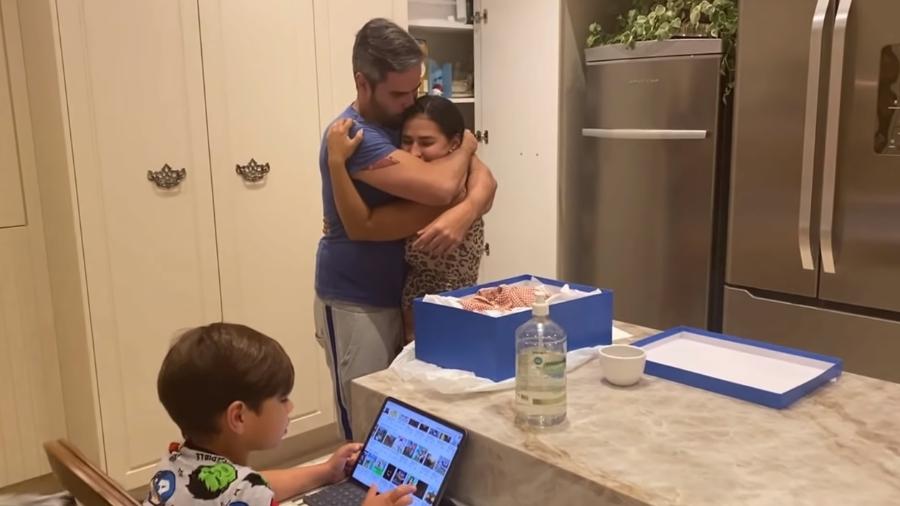 Simone, da dupla com Simaria, está grávida do segundo filho