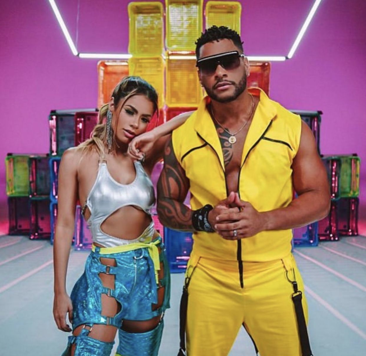 Parangolé e Lexa gravam clipe de 'Venenosa'; veja cliques exclusivos