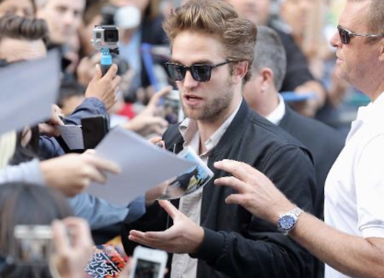 Pattinson está com covid, diz revista; produção de 'The Batman' é pausada