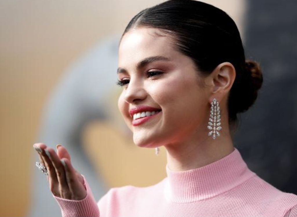 Selena Gomez vende mansão na Califórnia por mais de R$ 13 milhões