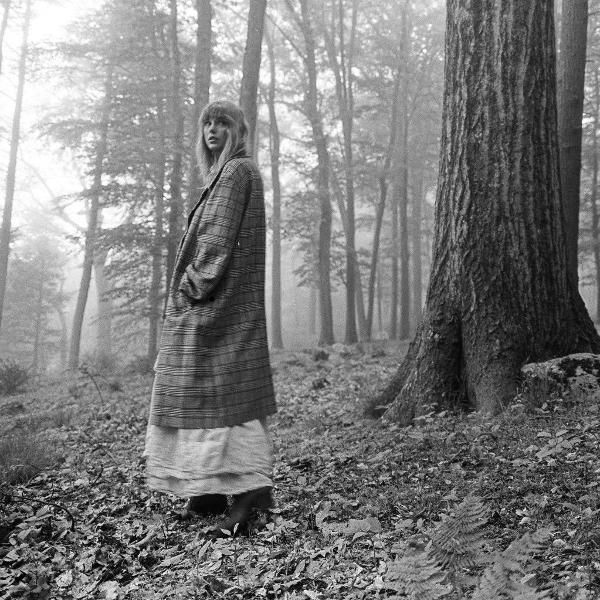 Taylor Swift bate recorde de Whitney Houston nas paradas norte-americanas