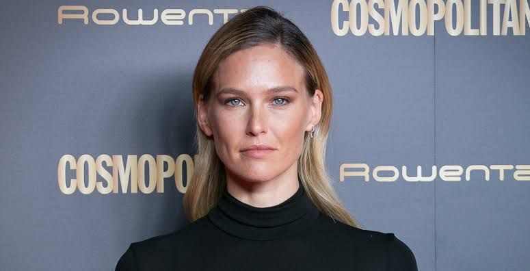 Top model israelense Bar Refaeli é condenada em processo de evasão fiscal