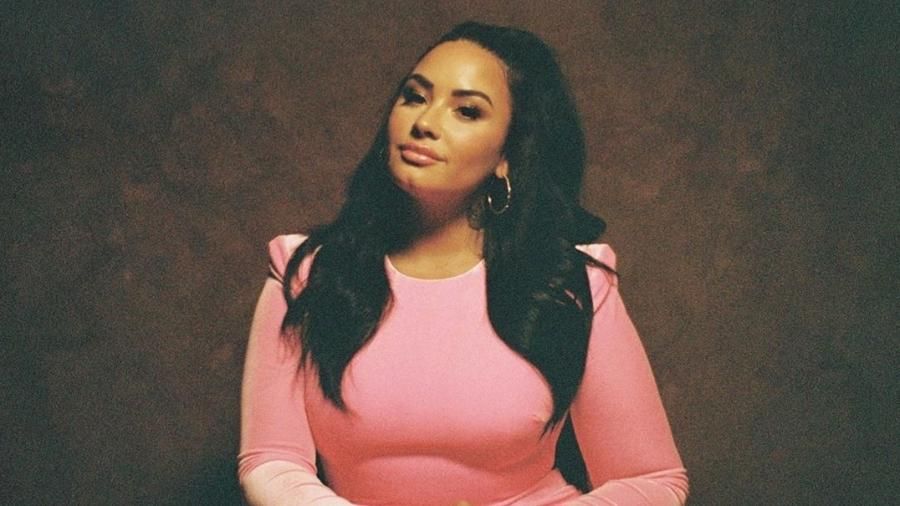 Demi Lovato vai apresentar o People's Choice Awards, em novembro