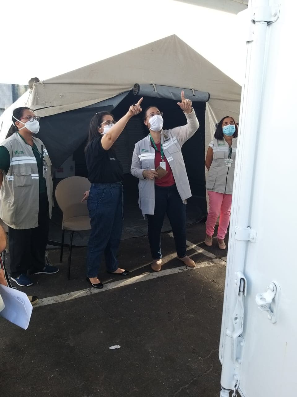 Juiza visita local de armazenamento da vacina contra a Covid-19 no Amazonas