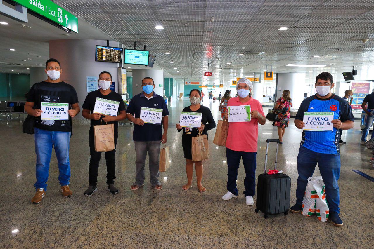 Mais quinze pacientes recuperados da Covid-19 retornam a Manaus