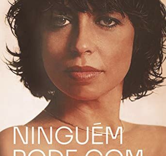 Biografia de Nara Leão resgata a intimidade de uma mulher que revolucionou a cultura brasileira