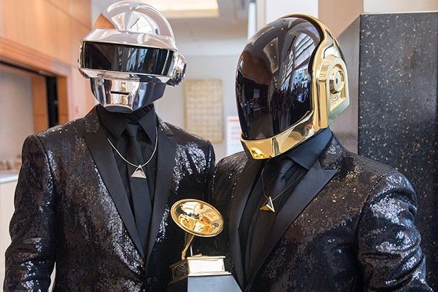 Daft Punk anuncia fim do duo após 28 anos