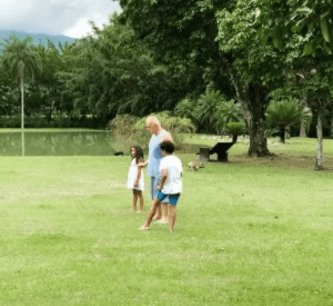 Marido de Luiz Fernando Guimarães comemora decisão de adotar irmãos