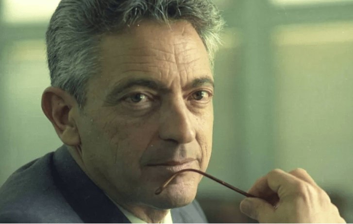 Morre crítico literário Alfredo Bosi, aos 84 anos, de covid-19