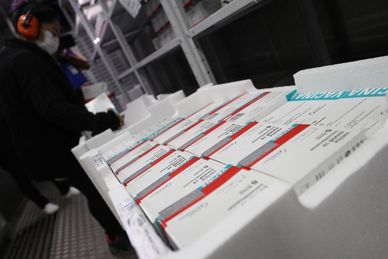 Amazonas recebe mais 88.250 doses de vacinas contra a Covid-19