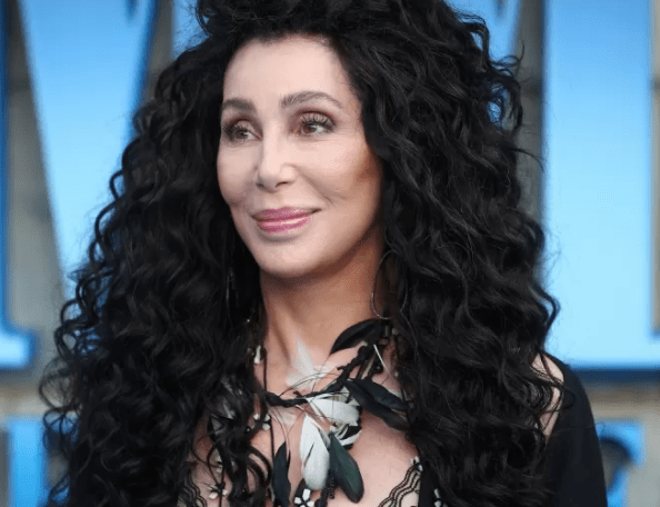 Cher anuncia filme biográfico com produtores de 'Mamma Mia!'