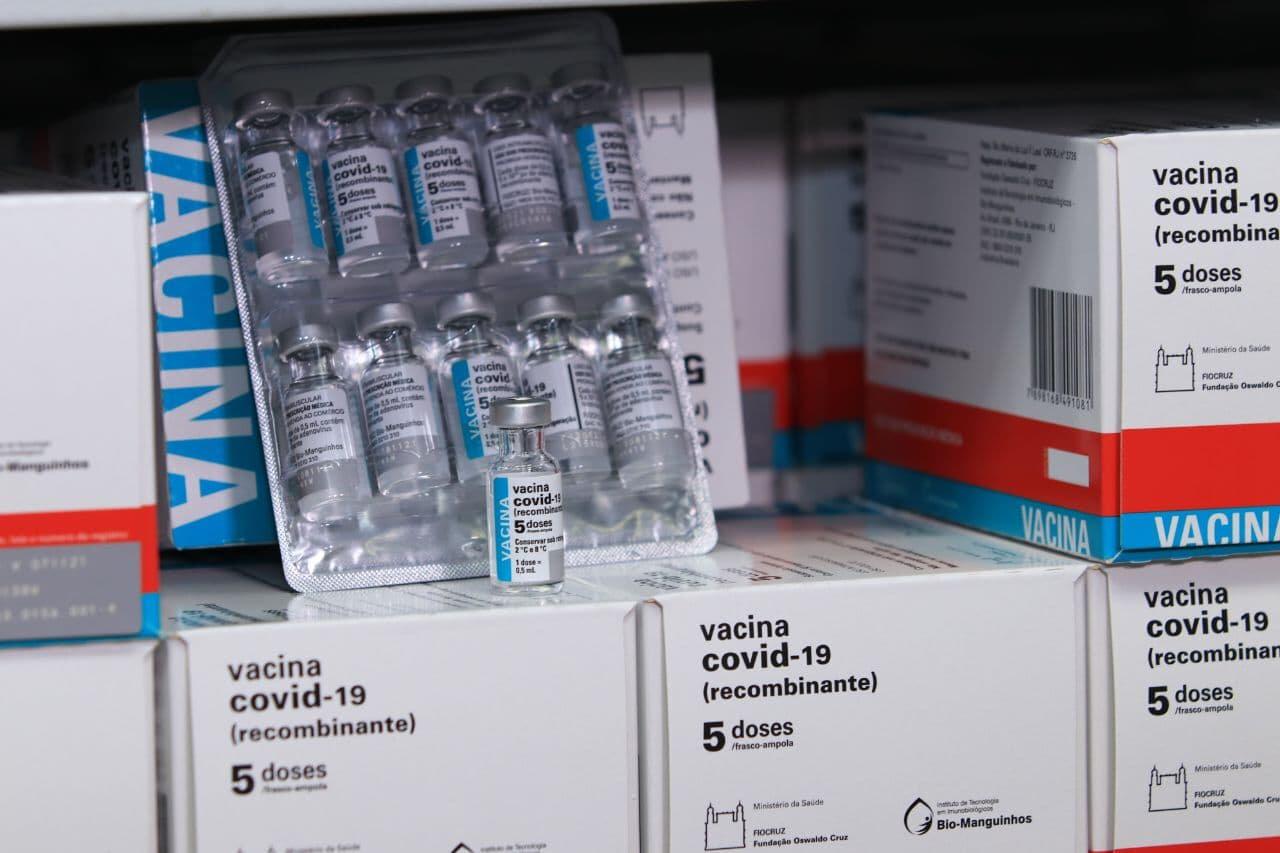 Amazonas recebe mais 94 mil doses de vacina contra Covid-19