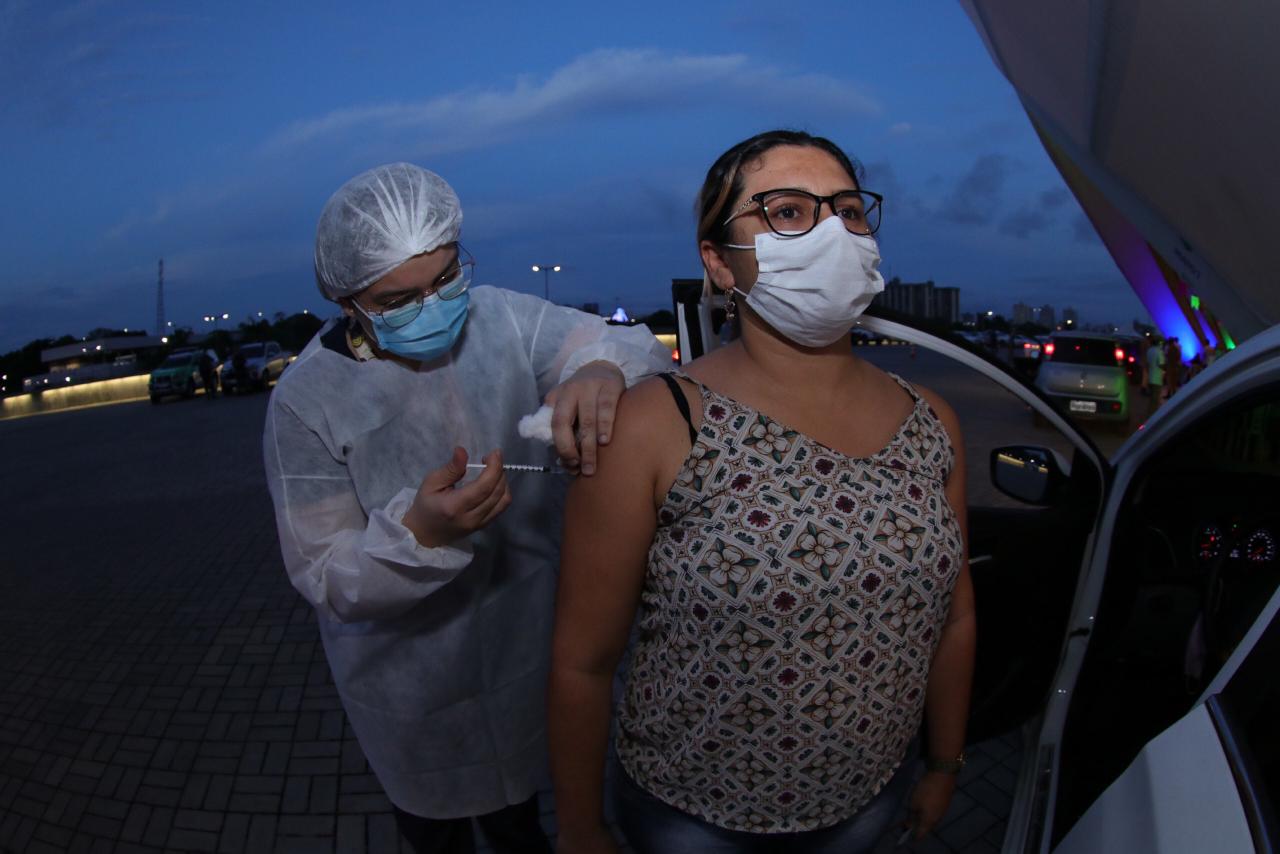 Arena da Amazônia conta com 30 postos drive-thru para vacinação contra Covid-19