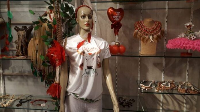 Boi Garantido inaugura primeira loja de produtos oficiais em Manaus