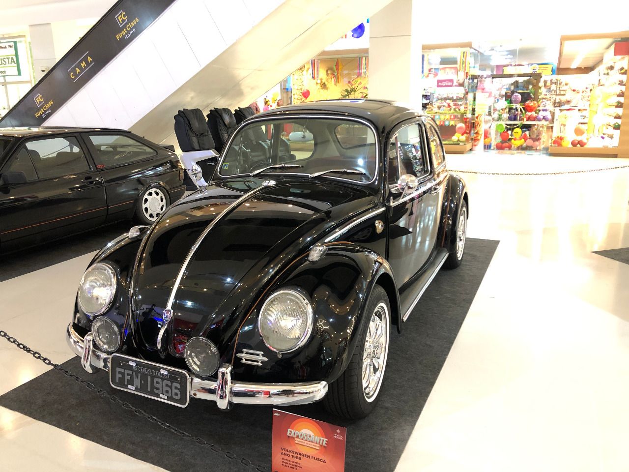 Exposição de carros antigos encerra neste domingo, no Shopping Ponta Negra