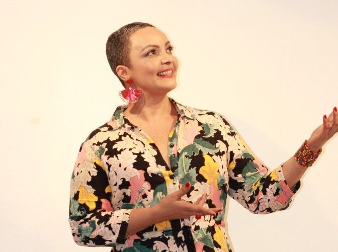 Fátima Silva canta sambas e boleros nesta sexta-feira, no Restaurante Palhoça
