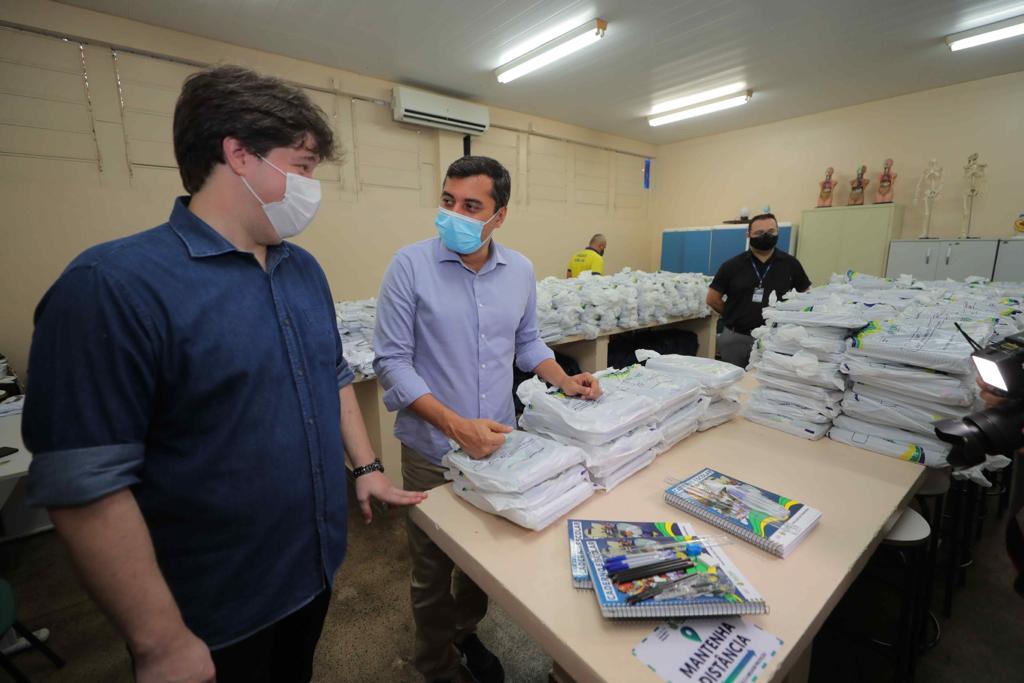 Programa ‘Dignidade Menstrual’ vai distribuir absorventes higiênicos nas escolas públicas