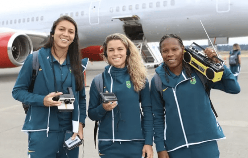 Jogadoras lançam campanha para visibilidade do futebol feminino