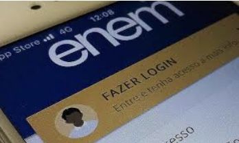 Movimento incentiva: “Adote um estudante”