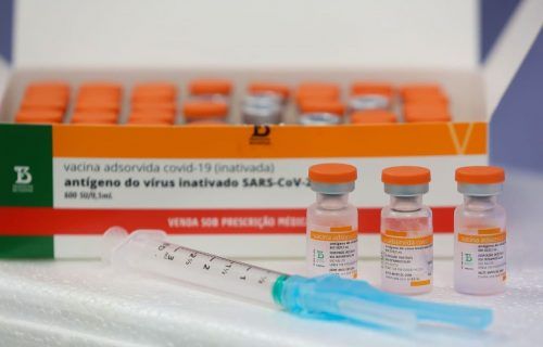 Amazonas recebe mais 93.890 doses de vacina contra Covid-19
