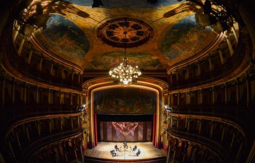 Teatro Amazonas abre agendamento para espetáculos da segunda quinzena de agosto