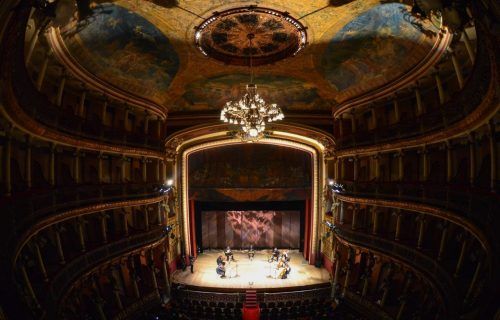 Teatro Amazonas inicia nesta terça-feira agendamento para o público
