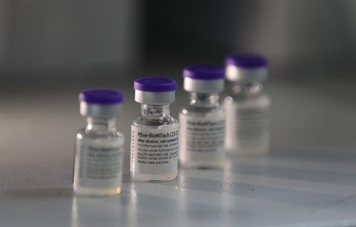 Amazonas recebe 26.910 doses de vacina contra Covid-19
