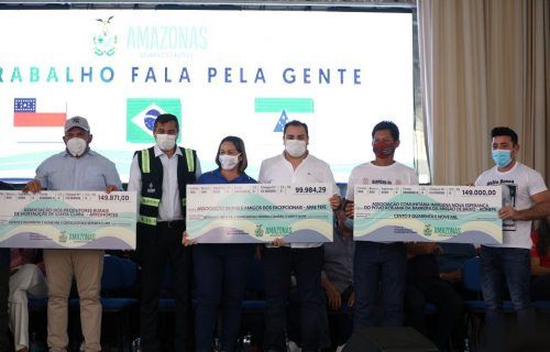 Governo do AM beneficia setores rural e social de Tefé