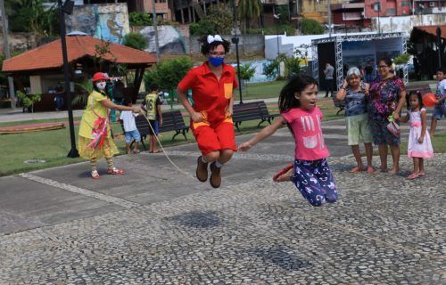 Moradores comemoram revitalização no Parque Rio Negro