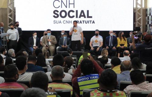 Programa vai beneficiar pessoas de baixa renda com CNH gratuita